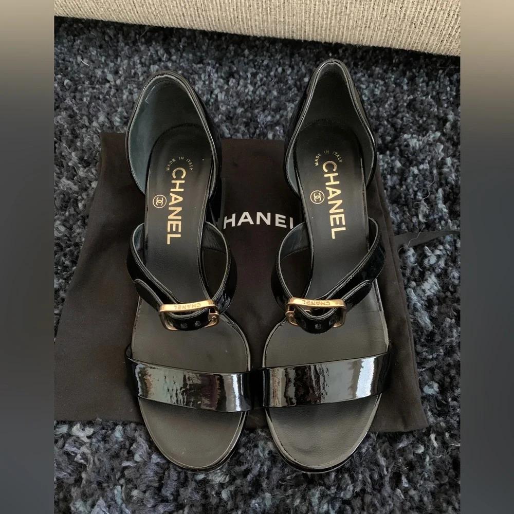 Chanel runway 2022 collection shoes sandals - Picture 4 of 16
